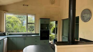 Micro-ondes, lave-vaisselle