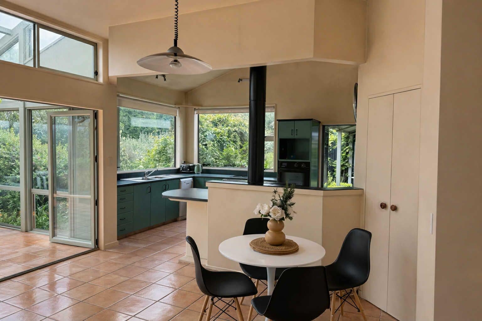 Microwave, dishwasher