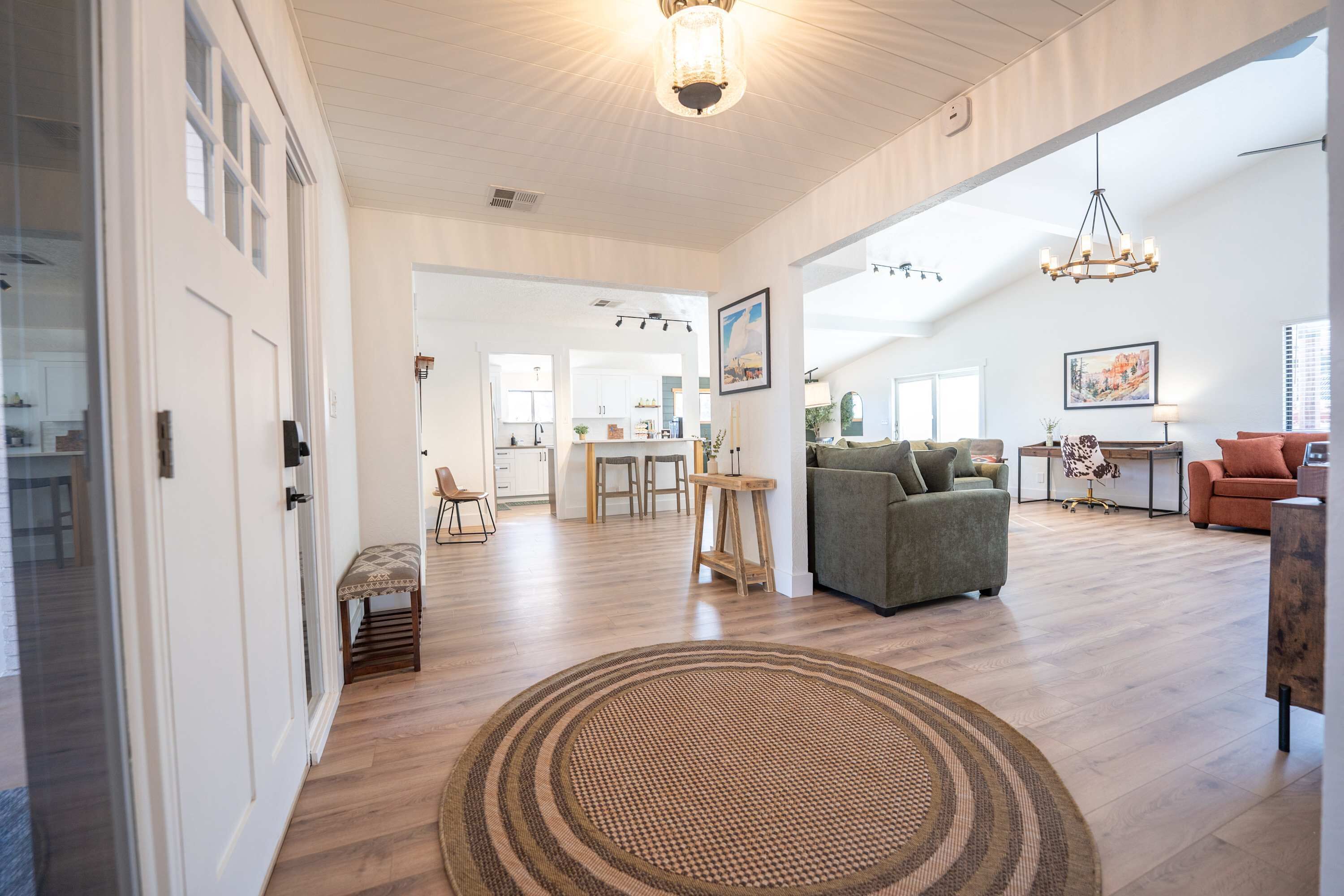 المنشأة من الداخل