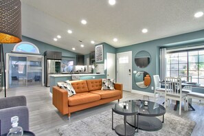 Smart TV - Lovely Modern Design 3-bedroom House in tranquil Temecula (Temecula)
