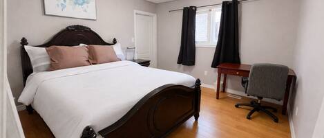 1 bedroom, desk, iron/ironing board, free WiFi