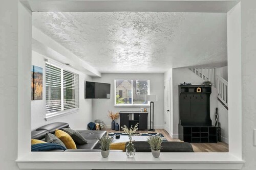 Comfortable Townhouse in Salt Lake City