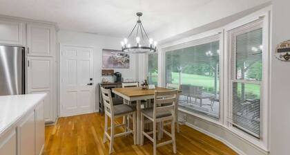 Sleeps 16,Arcade Game Room,BBQ Near Lake Jacomo