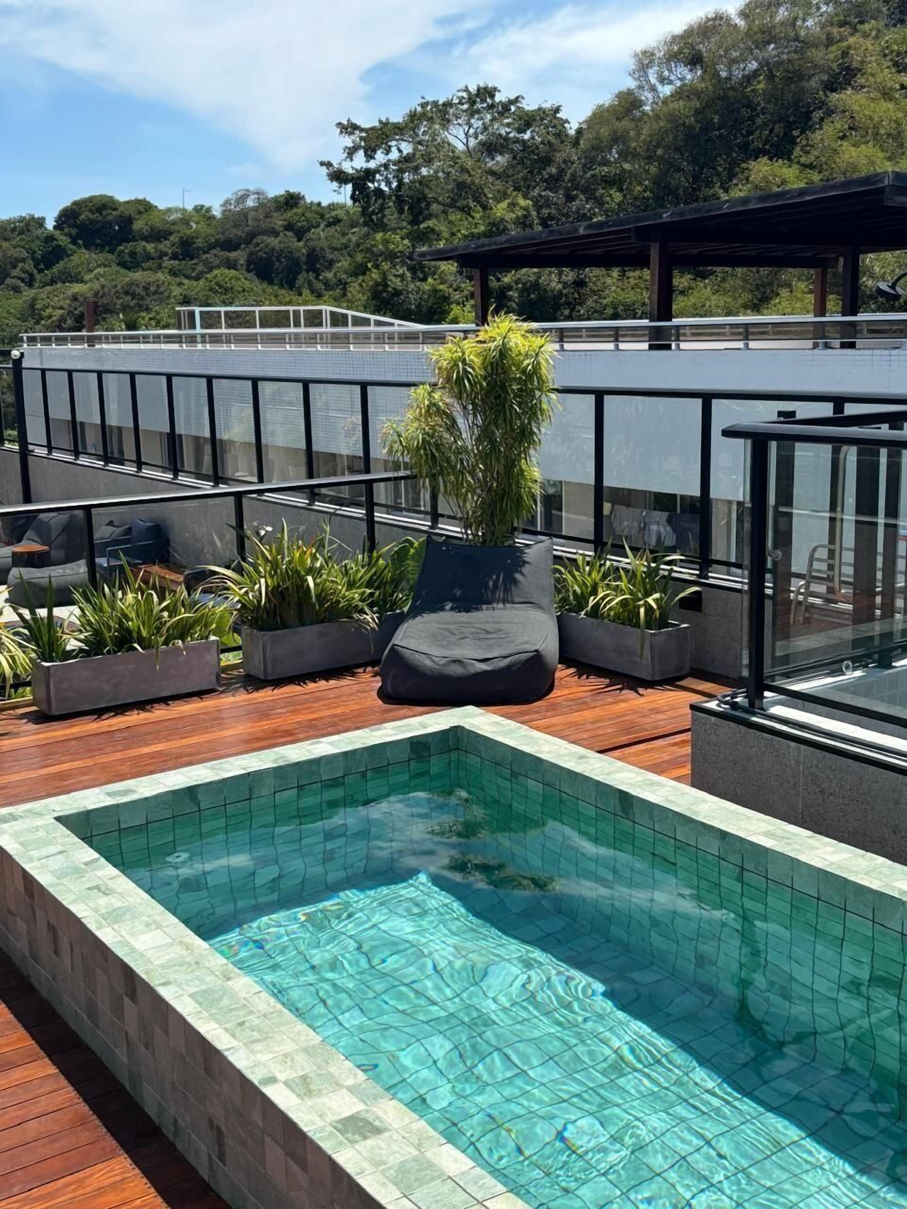 Basic Studio | Pool | Outdoor pool