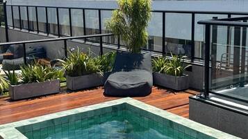Basic Studio | Pool | Outdoor pool