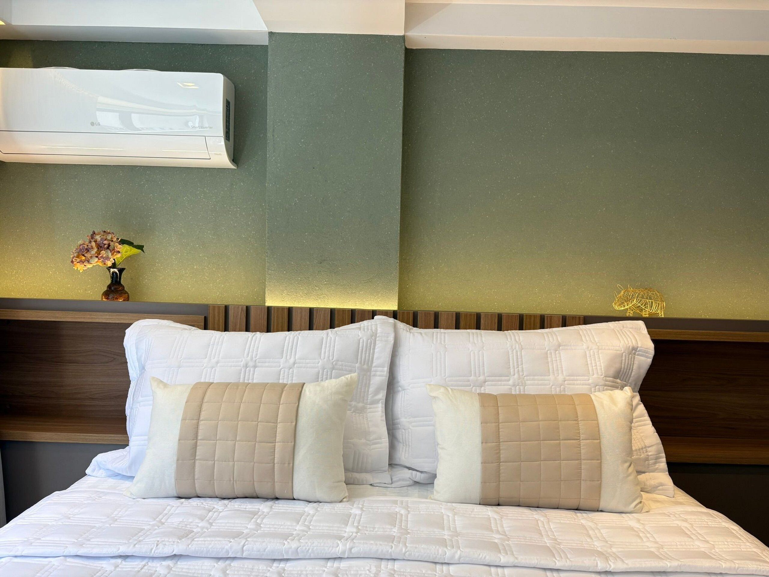 Estudio básico | Cortinas opacas, tabla de planchar con plancha, wifi gratis