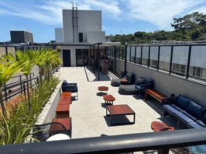 Basic Studio | Terrace/patio - Flat Cabo Branco Aurea 409 50m do mar (João Pessoa)