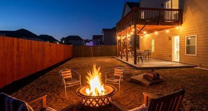 Modern Kitchen•3BR BSMT•Priv back Entry•Near Lake