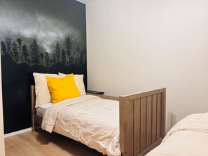 Schreibtisch, Bügeleisen/Bügelbrett, WLAN, Bettwäsche