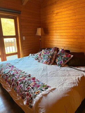 3 bedrooms, Internet, bed sheets