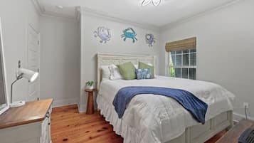 5 makuuhuonetta, silitysrauta/-lauta, ilmainen Wi-Fi, vuodevaatteet