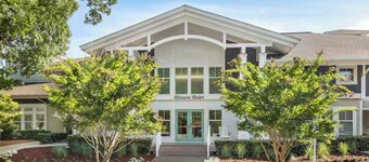 Relax in a 3-bedroom, 2-unit Beachwoods by Hilton resort in OBX Kitty Hawk, NC.