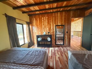 4 bedrooms, WiFi, bed sheets