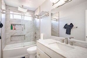 Een douche, een haardroger