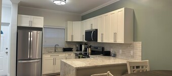 Modern 2BR / 2.5BA Townhome • Private Baths • Ideal for Short or Extended Stays