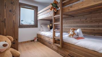 5 chambres, fer et planche Ă repasser, Wi-Fi, draps fournis