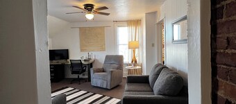 Comfortable Loft in Miles City -Close to Downtown