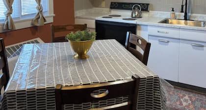 Comfortable Loft in Miles City -Close to Downtown