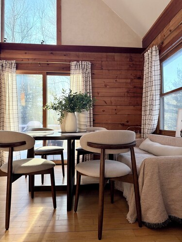 Cozy Catskills Cabin Retreat - 5 private scenic acres in The Hudson Valley