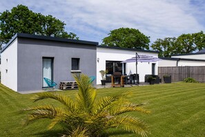 Outdoor dining - Garden house in Erquy | 6 guests | Ref 749 (ERQUY)