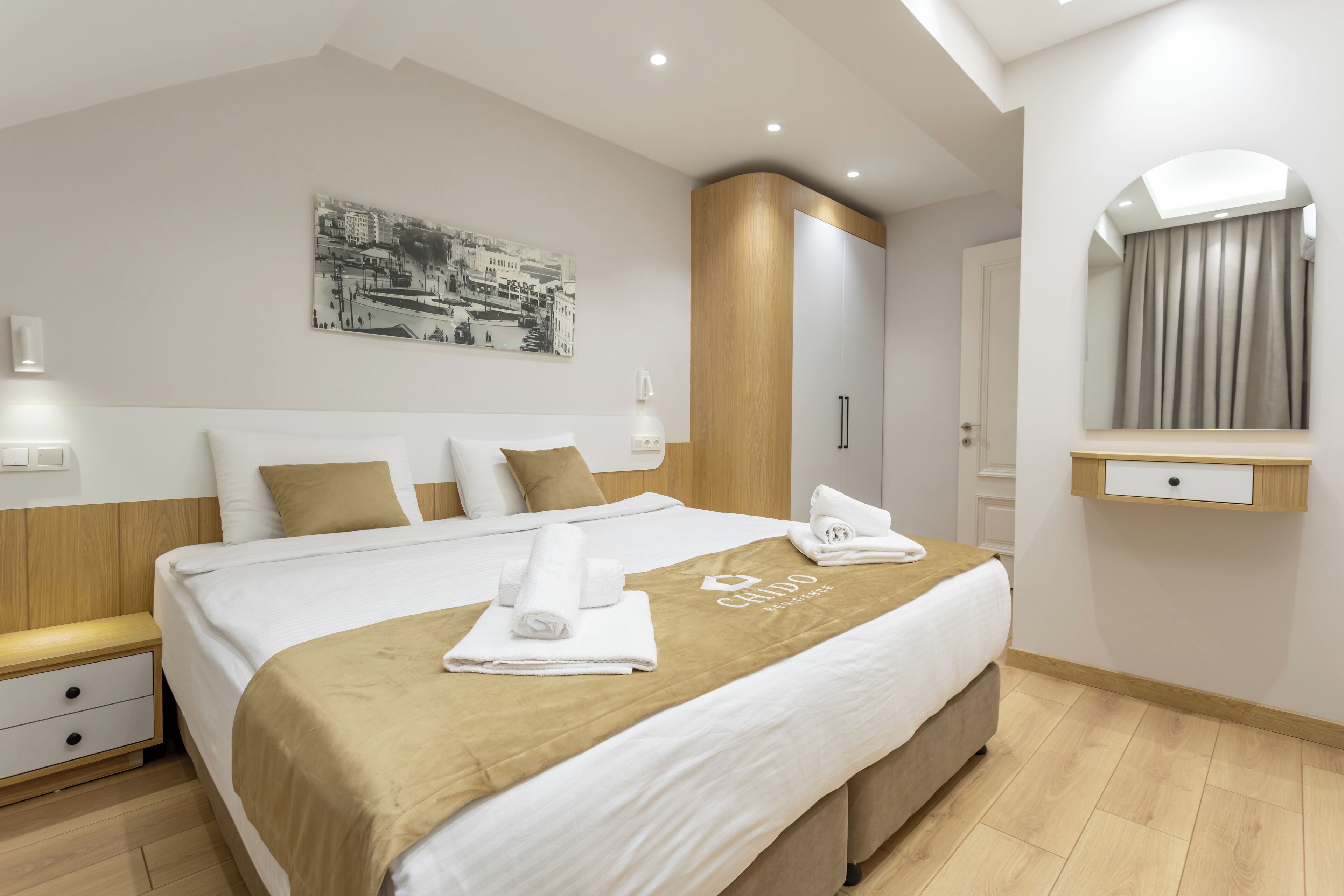 1 bedroom, iron/ironing board, internet, bed sheets