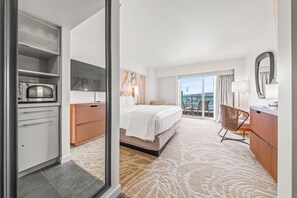 Desk, iron/ironing board, WiFi, bed sheets - Amazing Marina & Partial Ocean View Studio 1353 (Honolulu)