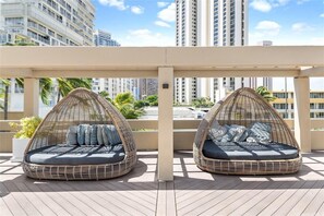 Terrace/patio - Amazing Marina & Partial Ocean View Studio 1353 (Honolulu)