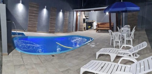 Vacation home with pool in Matinhos/Paraná. Near the concert arena