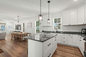 Fridge, microwave, oven, stovetop - Tuscan Son - Gorgeous 5 BR Elite Beach Retreat (Murrells Inlet)