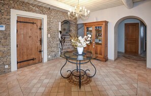 Interior - Maison avec piscine privée (Entraigues-Sur-La-Sorg)