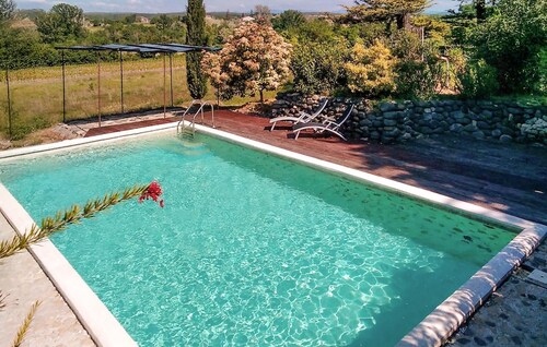Gîte piscine privée dans Mas