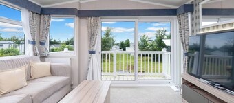 The Roxburgh Signature Lodge - Sleeps 6