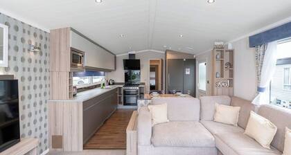 The Roxburgh Signature Lodge - Sleeps 6