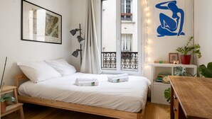 2 室のベッドルーム、アイロン / アイロン台、WiFi、ベッドシーツ