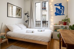 Iron/ironing board, WiFi, bed sheets - Appartement Voltaire - Welkeys (Paris)