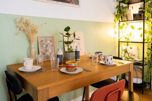 Dining - Appartement Voltaire - Welkeys (Paris)