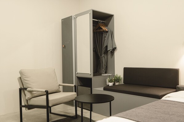 Premium Room (Styler, Free Breakfast) | Desk, free WiFi