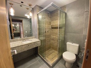 Bruser, håndklæder, Toiletpapir