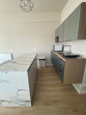 Private kitchen - 2nd tallest building in Curitiba built (Curitiba)