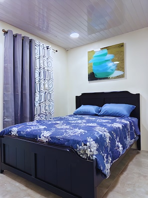 2 quartos, ferros/tábuas de passar roupa, Wi-Fi, roupa de cama