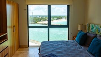 Ferros/tábuas de passar roupa, Wi-Fi de cortesia, roupa de cama