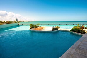 Pool - Incredible Ocean view from a beautiful 2BR Condo (Progreso)