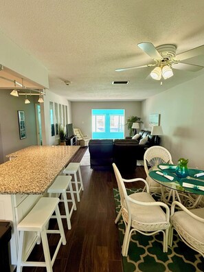 Smart TV - Location! 2-Bed Condo w/pool right on Bradenton Beach! Walk to Everything! (Bradenton Beach)