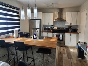 Micro-ondas, fogão, cooktop, lava-louças