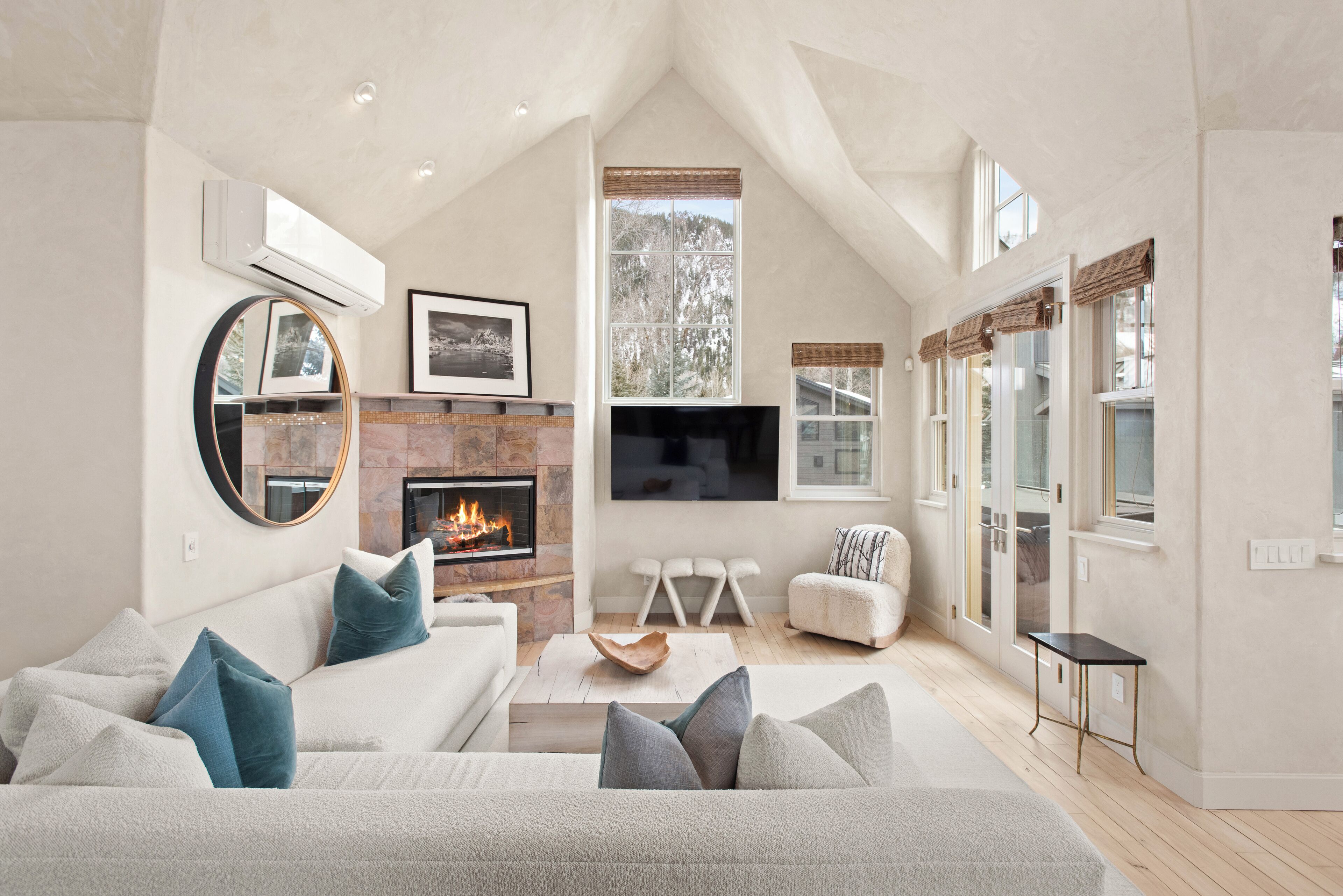 TV connectée, cheminée