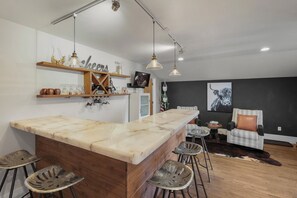 Bar (en la propiedad)