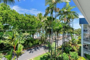 Property grounds - Belle Escapes Clifton Beach Horizon (Clifton Beach)