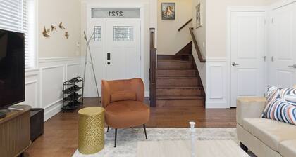 Bright 3BR Retreat, Near Downtown & SkyTrain