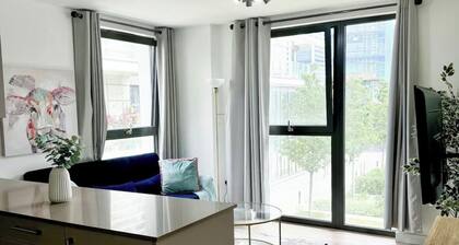 Luxury 2 bed Apartment Near Canary Wharf