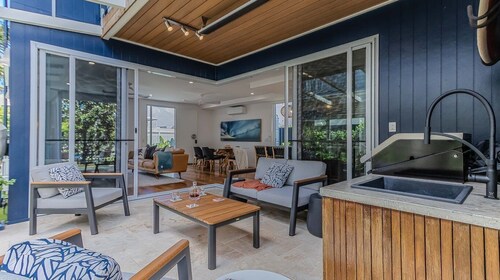 Azure- Coastal retreat